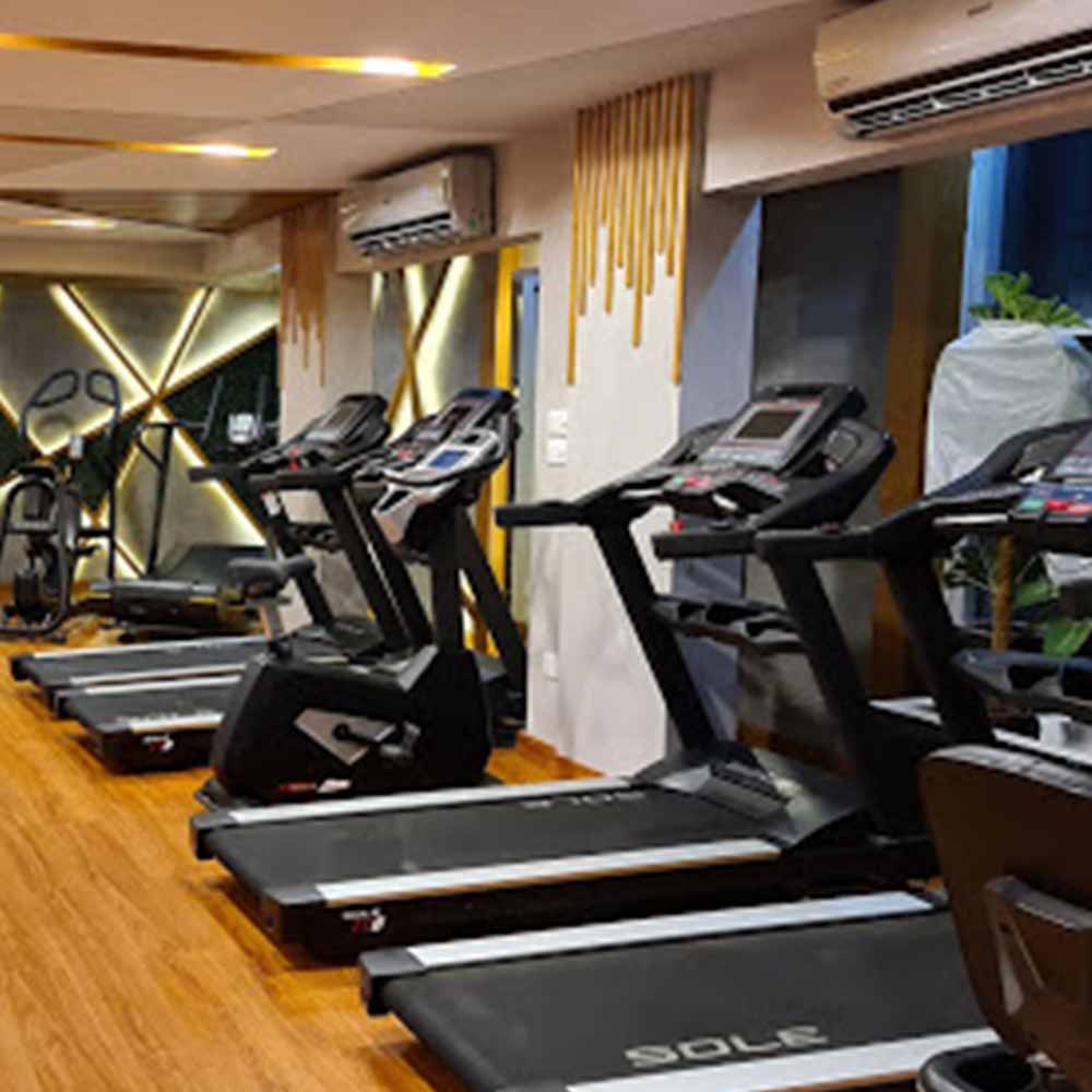 Top Gym of Karachi "Pulse Fitness"